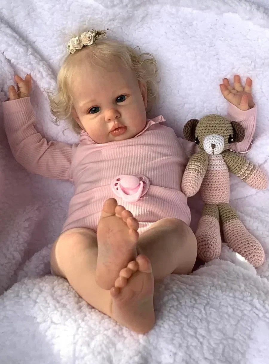 imgi_36_reborn_20dolls_20australia_20realistic_20handmade_20art_20lifelike_20silicone_20baby_20doll_20unique_20face_20679.jpeg
