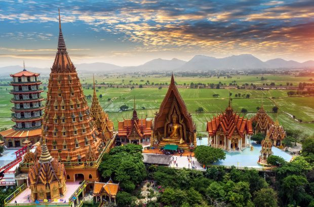 Go for the amazing cambodia private tour package