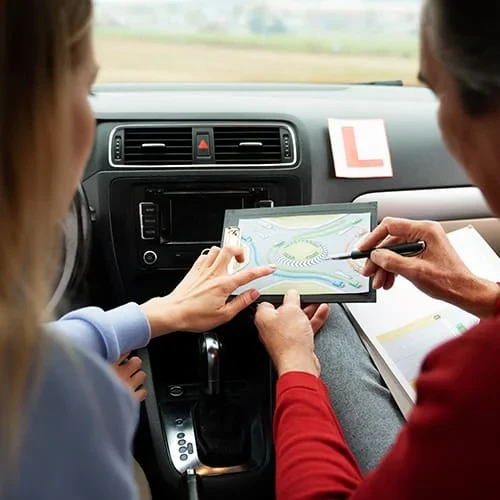 drivinglessonslevenshulmemanchester.webp