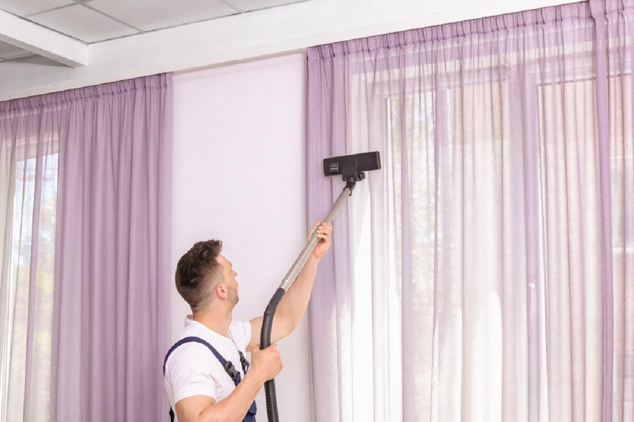 Curtain Cleaners Melbourne is one of the leading businesses in Toorak that offers the best curtain cleaning, onsite drapery cleaning, and curtain steam/dry cleaning services. We have a professional Curtain Cleaning Toorak team that is fully trained to refurbish your window coverings and restore them to their original condition. Make an appointment right away.