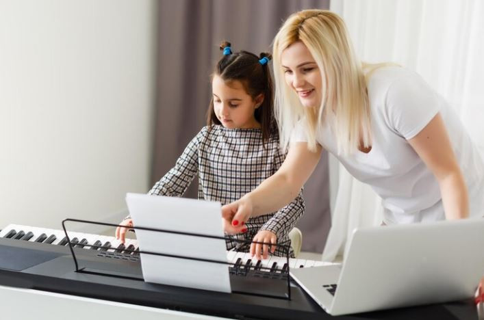 pianolessonsinburbank.JPG