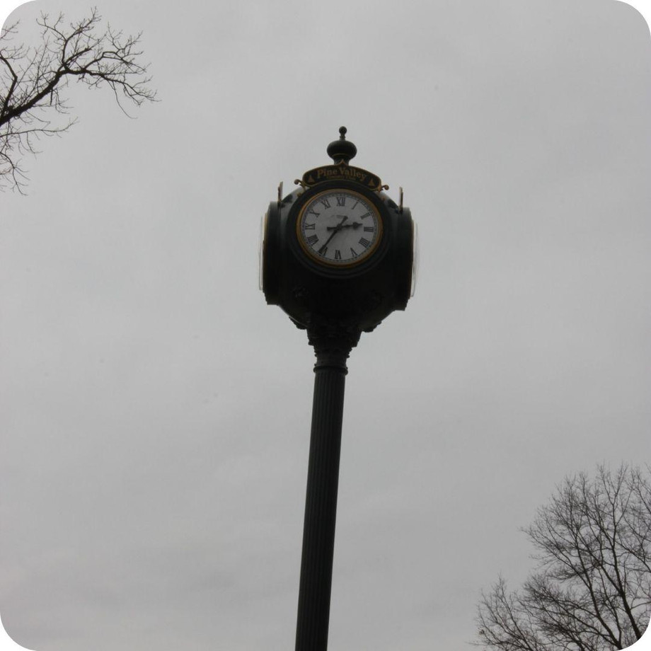 golf course clock