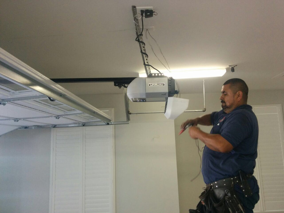 repairgaragedooropenerjacksonnj.jpg
