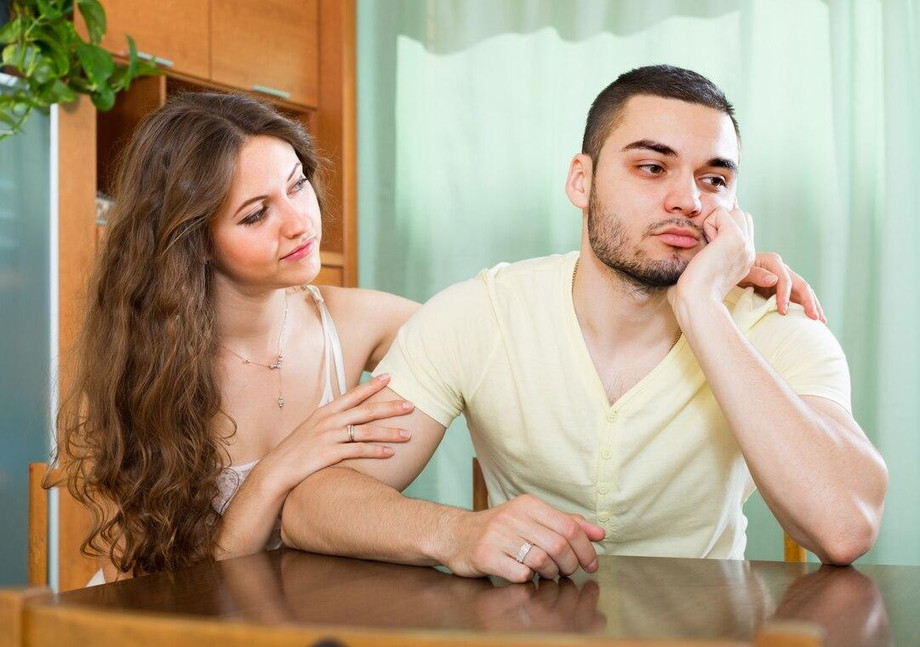 womanconcolingdepressedman_13984344.jpg