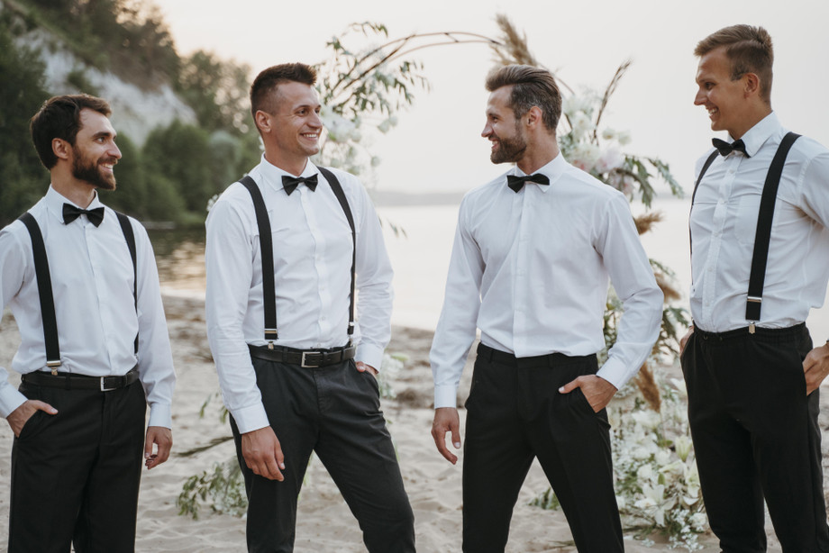 groombestmenposingbeach.jpg