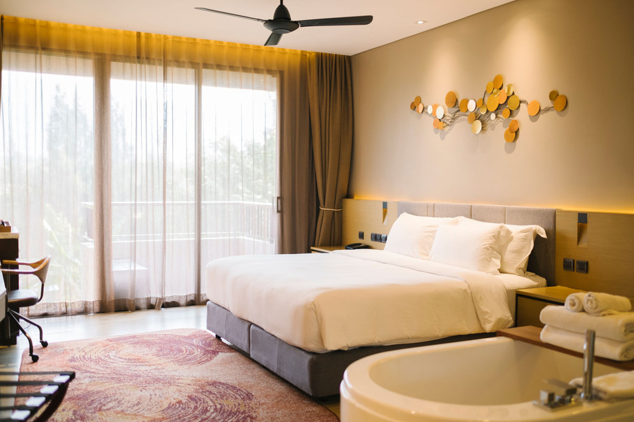 luxurybedroomhotel.jpg
