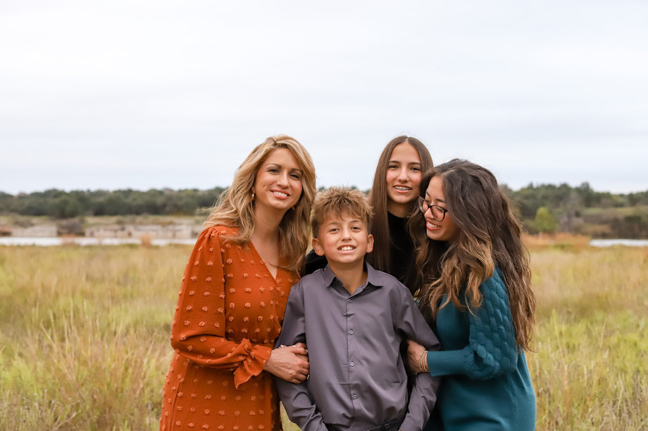 familyportraitsphotographer.jpg