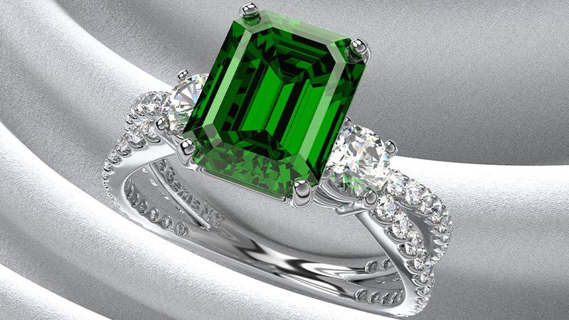 emeraldjewelryaguidetochoosingtheperfectpiece2.jpg