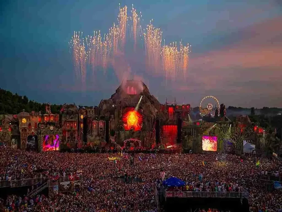 tomorrowland7.webp