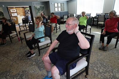 exerciseclassesforseniors.jpg