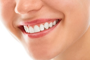 dentistwithsmile2.jpg