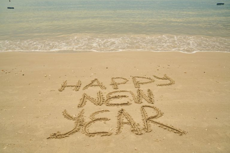 newyearbeachpixabayfeature768x512.jpg