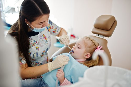 littlebabygirldentistchairchildrendental1.jpg
