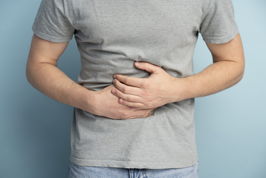 personwitheatingdisorderhavingbellypain.jpg