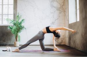 yogastudiopopularclass1.jpg