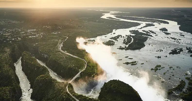 4_night_victoria_falls___chobe_houseboat_safari__1__wide_iag_70_sharpen_scaled_790w.jpg
