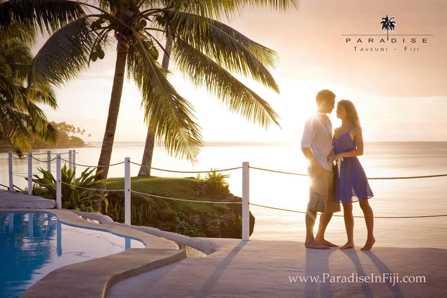 imgi_18_paradisetaveuniheroshot1.jpeg