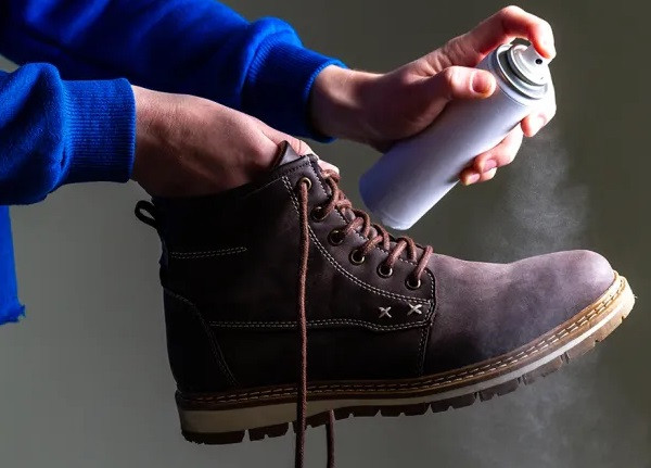 sprayshoes.jpg