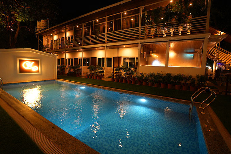 whiteflowercottagebesthotelsinnearvagatorbeachgoa