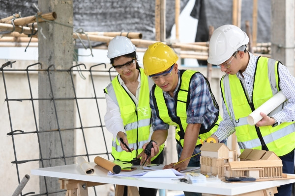 howtostartacareerinconstructionmanagementingeelong.jpg