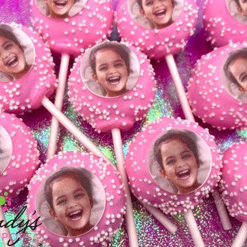 facepicturecakepopsgirlsmilehappywm.jpg